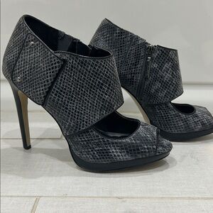 Calvin Klein Gray & Black Snakeskin Platform Heels size 8